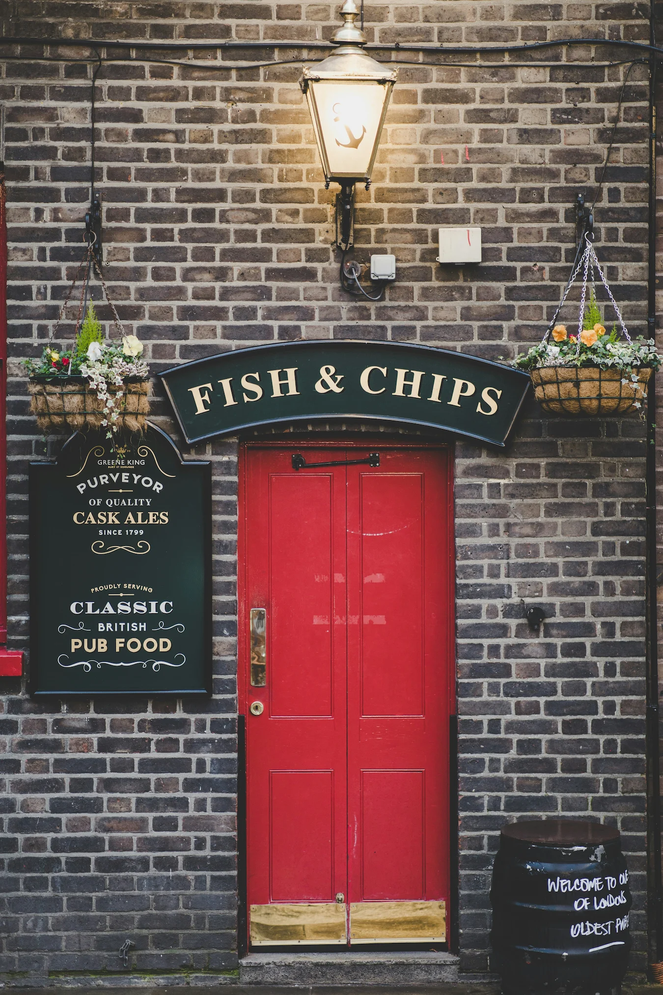 Fish & Chips in London by 
				Laurenz Kleinheider